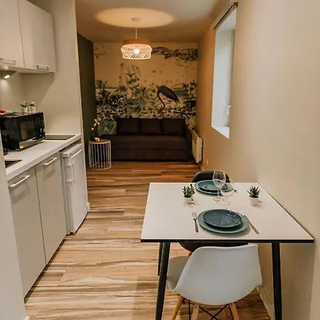 Apartment Um - Charmants Equipe - Wifi *