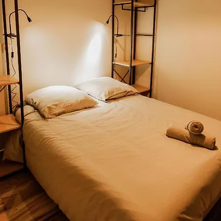 Apartment Um *