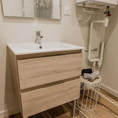 Um *